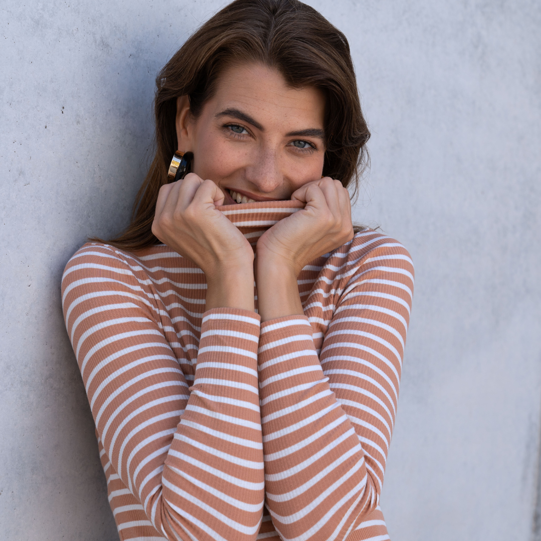 Best Base Layers for Women: Comfortable, Breathable & Stylish Options