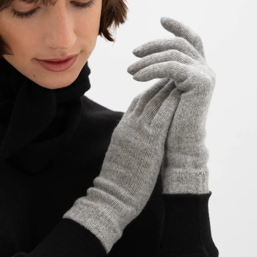 Women's cashmere gloves