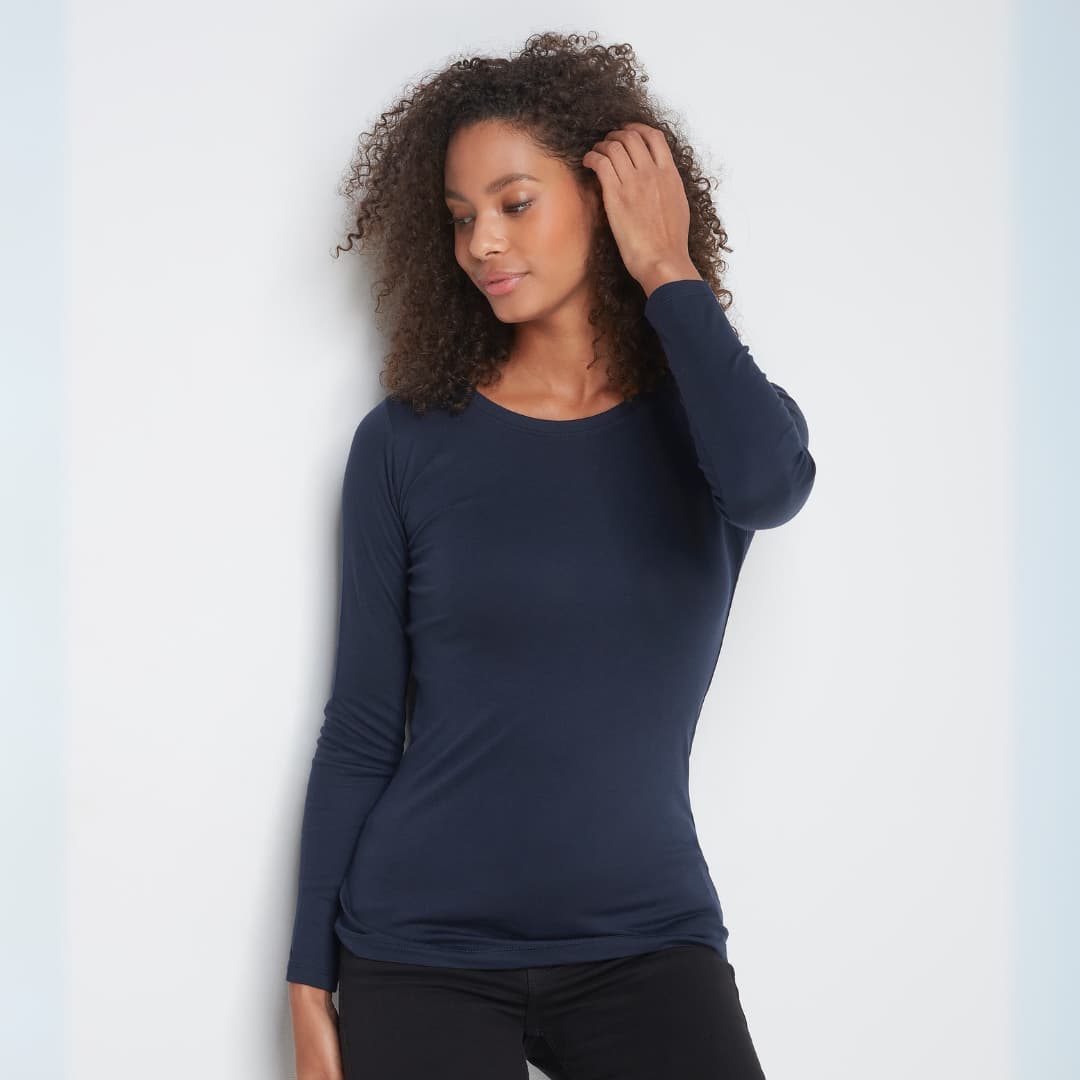 Long sleeve navy t-shirt