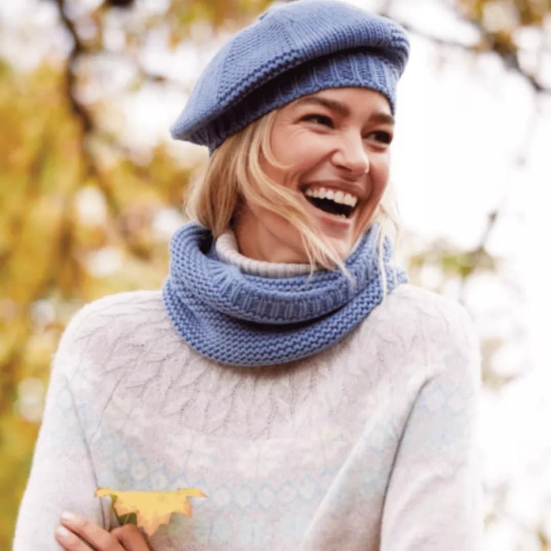 Women's cashmere neckwarmer